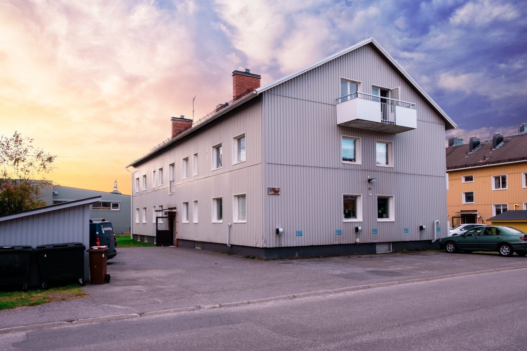 Fältjägarvägen 27, 29, 31, 33