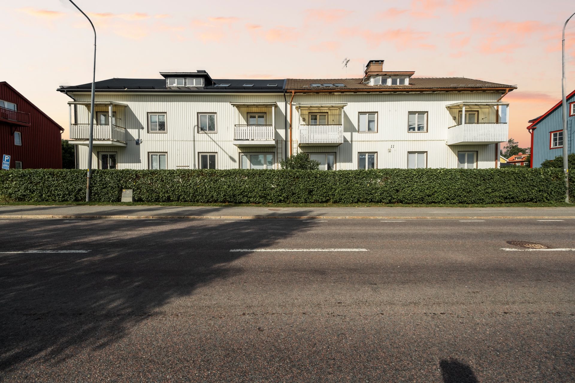 Norra Järnvägsgatan 9 and 11